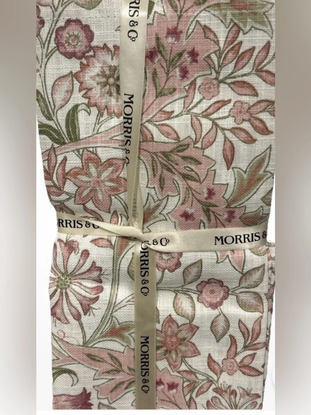 Morris & Co. (William Morris)Design Pattern: Wilhemina (pink, green) 8 pc napkin